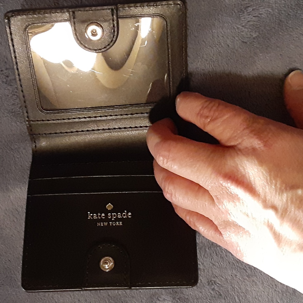 Kate Spade wallet - Picture 3 of 5